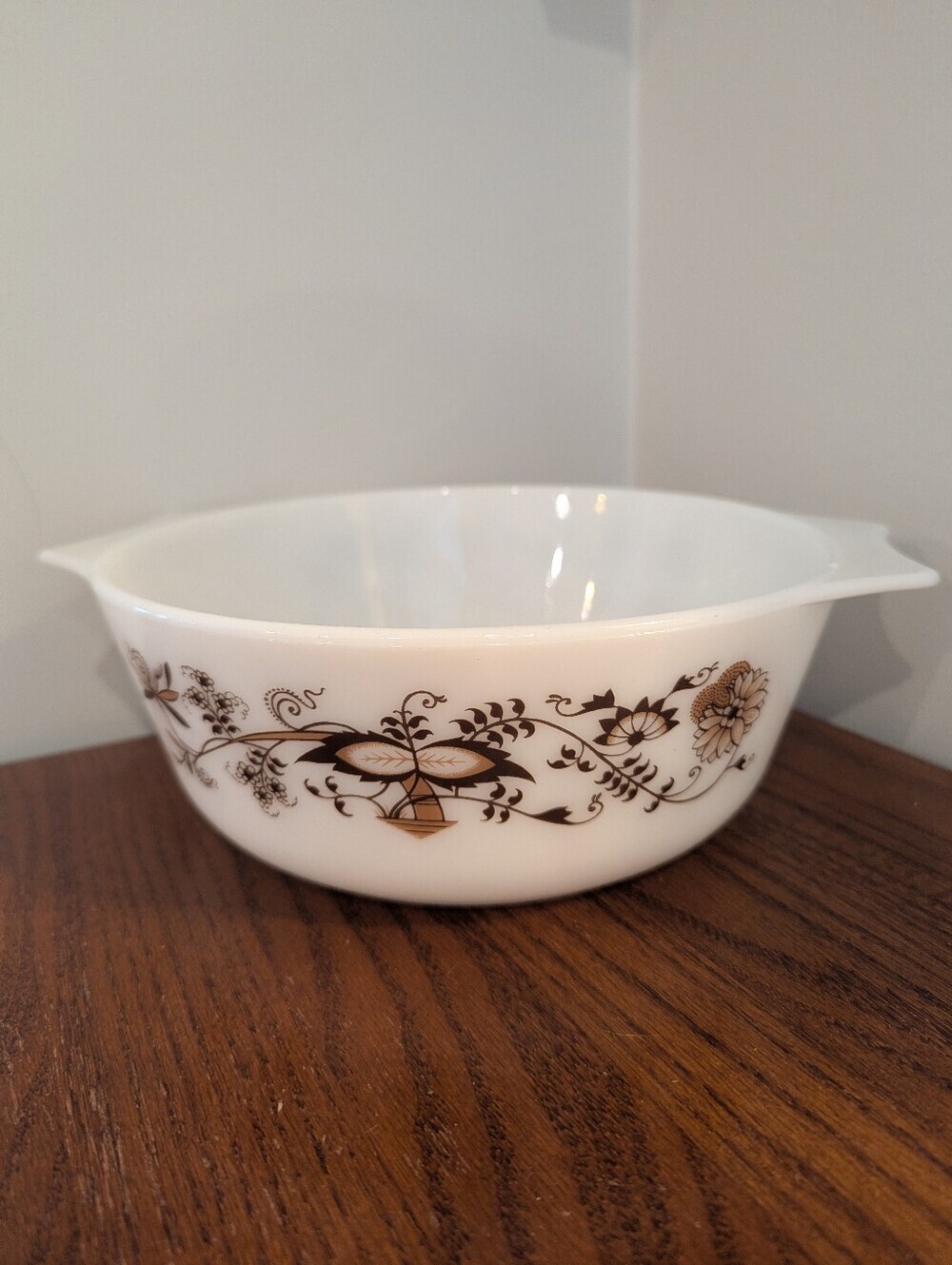Vintage Pyrex England casserole dish in brown vine pattern 1960s 10" Milk Glass